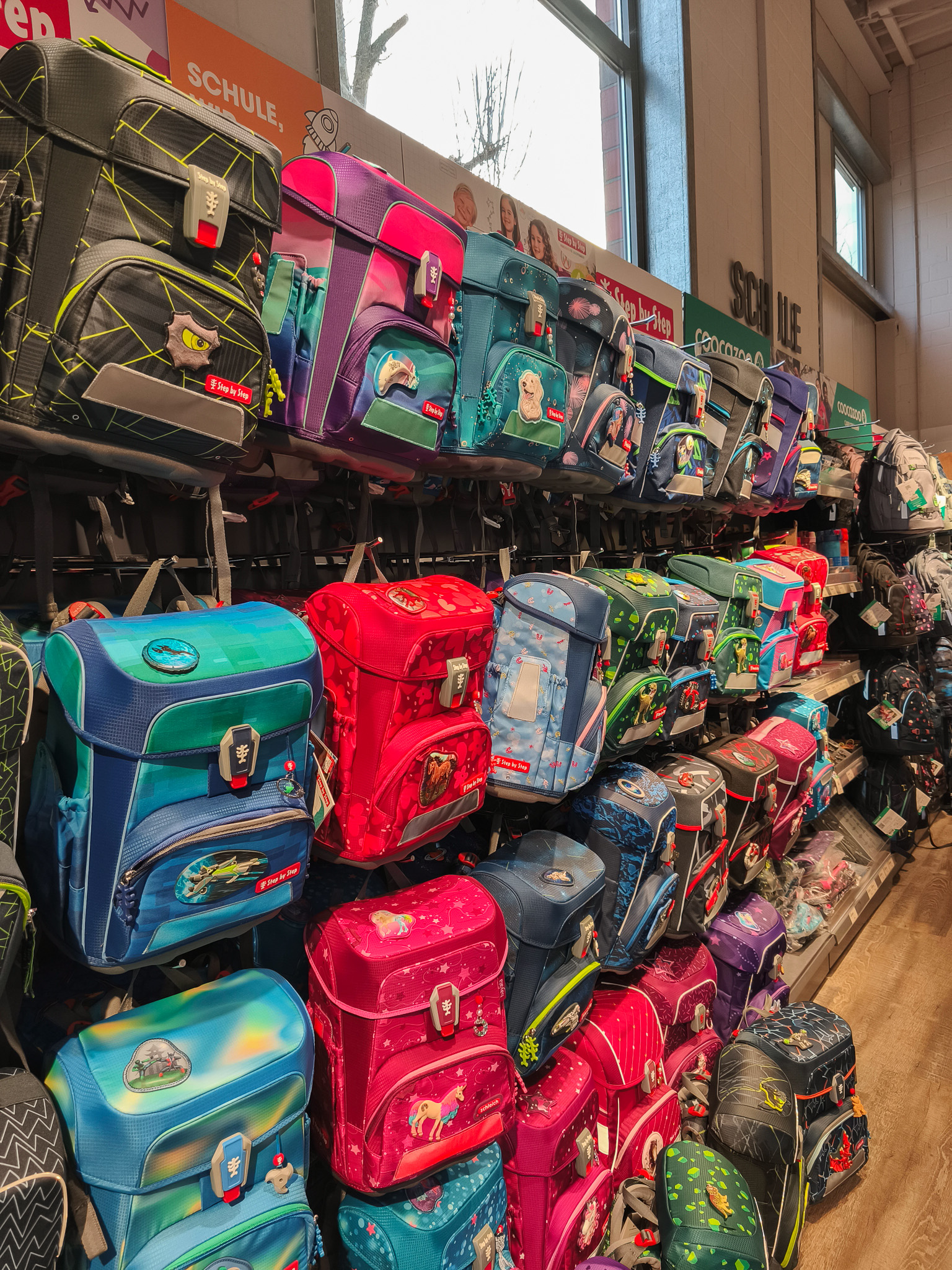 verschiedene Schulranzenmodelle